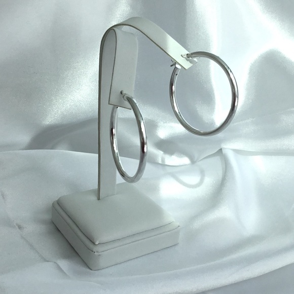 Sterling 3mm Round Tube Hoop Earrings - Picture 12 of 16